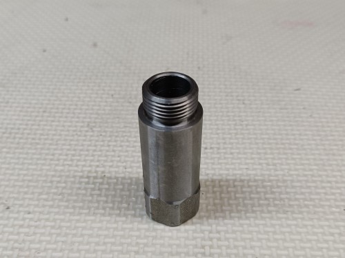 tuleja swiecy zarowej zetor 25 (2).jpg